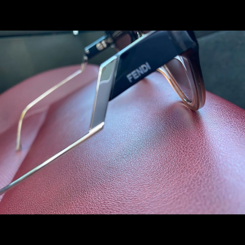 Fendi sunglasses - Picture 2 of 6